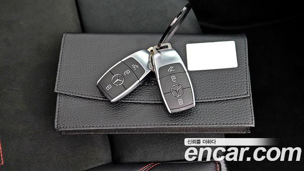 Mercedes-Benz GLB 2023, фото 20