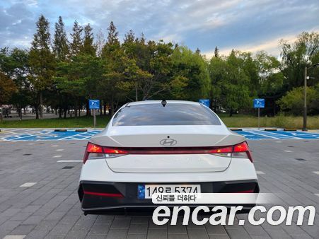 Hyundai Elantra 2024, фото 5