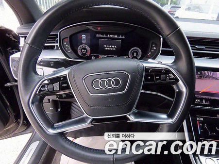 Audi A8 2020, фото 12