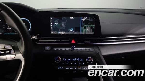 Hyundai Elantra 2022, фото 14