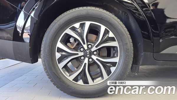Kia Carnival 2021, фото 5