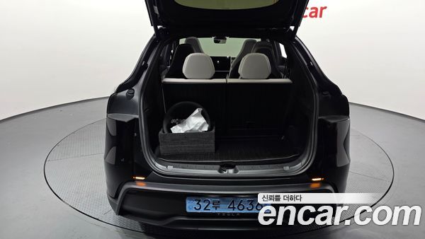Tesla Model Y 2026, фото 25