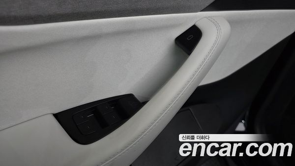 Tesla Model Y 2026, фото 28