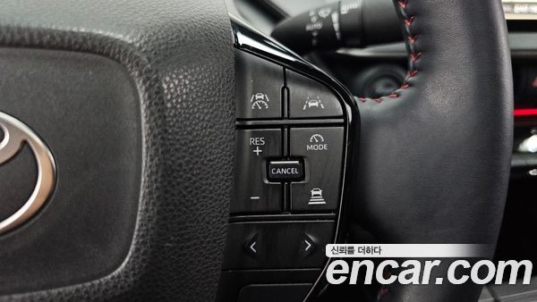 Toyota Prius 2024, фото 24