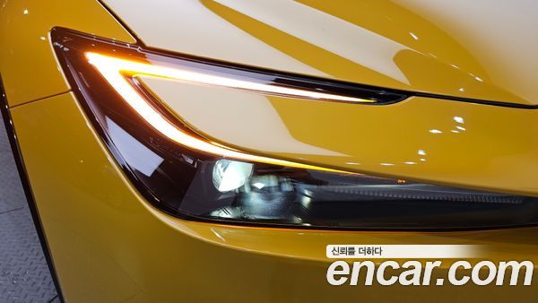 Toyota Prius 2024, фото 8