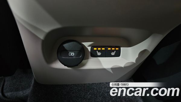 Volvo XC40 2025, фото 31