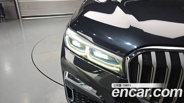 BMW 7 Series 2020, фото 8