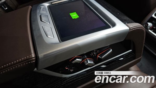 BMW 7 Series 2020, фото 29