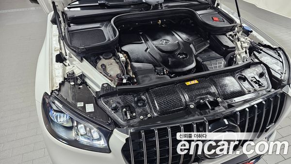 Mercedes-Benz GLS 2023, фото 6