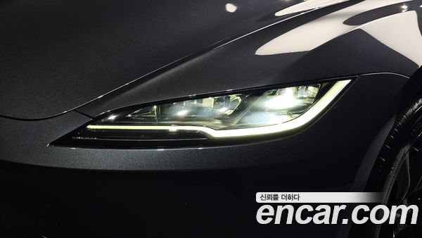 Tesla Model 3 2025, фото 8