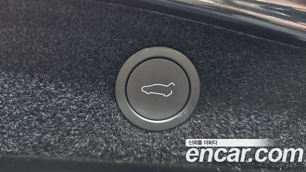 Tesla Model 3 2025, фото 32