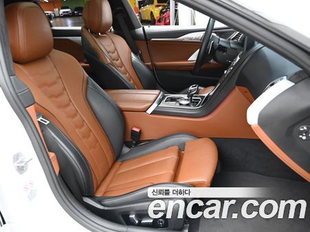 BMW 8 Series 2024, фото 10
