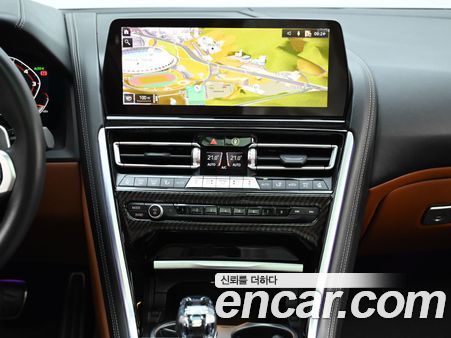 BMW 8 Series 2024, фото 14