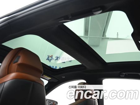 BMW 8 Series 2024, фото 19