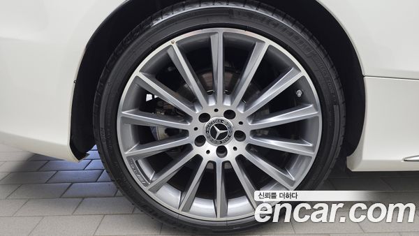 Mercedes-Benz C-Class 2023, фото 5