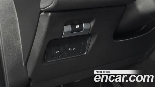 Land Rover Discovery Sport 2021, фото 29