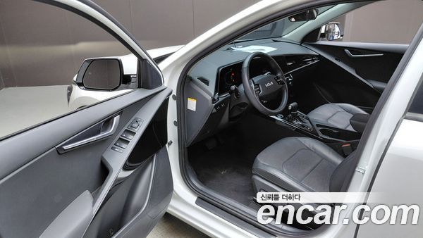Kia Niro 2023, фото 13