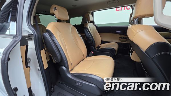 Kia Carnival 2021, фото 29