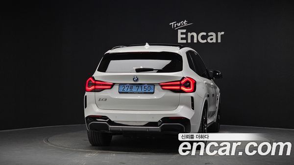 BMW iX3 2024, фото 4