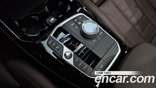 BMW iX3 2024, фото 12