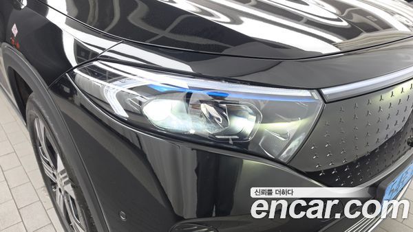 Mercedes-Benz EQB 2026, фото 7