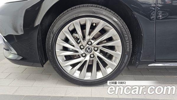 Lexus ES 2026, фото 4