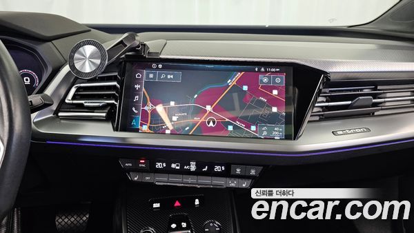 Audi Q4 e-tron 2023, фото 20