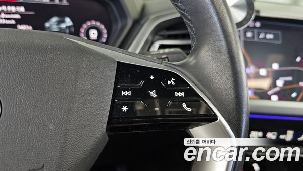 Audi Q4 e-tron 2023, фото 35