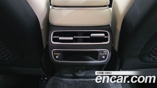 Genesis GV70 2026, фото 26
