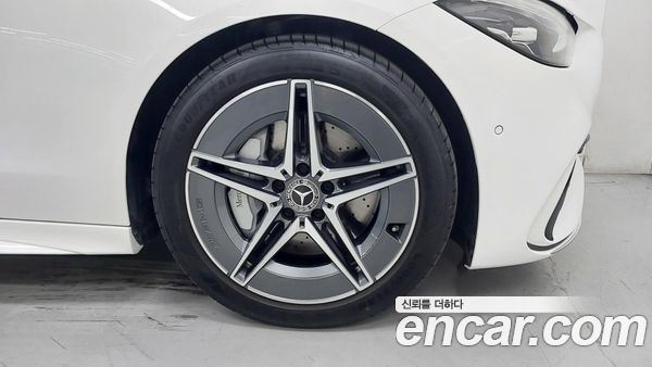 Mercedes-Benz C-Class 2026, фото 5