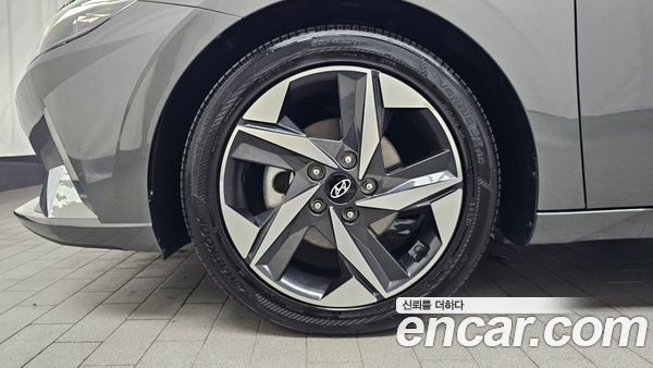 Hyundai Elantra 2021, фото 5