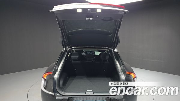 Kia EV6 2023, фото 20