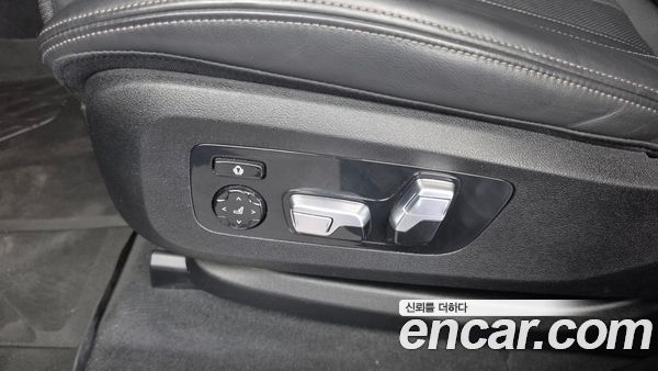 BMW X7 2020, фото 31