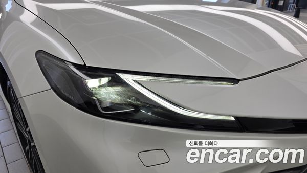 Toyota Camry 2025, фото 8