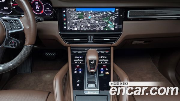 Porsche Cayenne 2022, фото 28