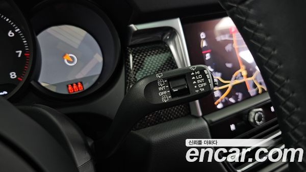 Porsche Macan 2023, фото 31