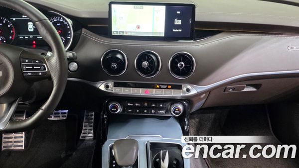 Kia Stinger 2023, фото 20