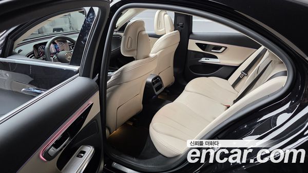 Mercedes-Benz E-Class 2025, фото 26