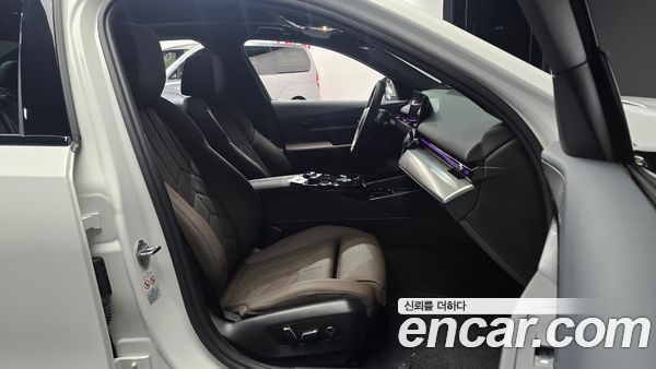 BMW 5 Series 2024, фото 16