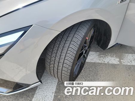 Hyundai Elantra 2024, фото 5