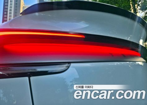 Tesla Model Y 2025, фото 10