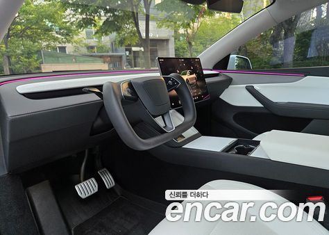 Tesla Model Y 2025, фото 12