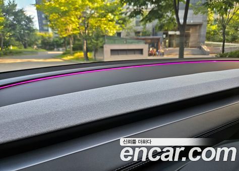 Tesla Model Y 2025, фото 15