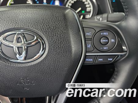 Toyota Camry 2023, фото 6