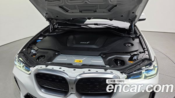 BMW iX3 2024, фото 6