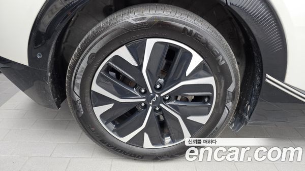 Kia EV6 2022, фото 5