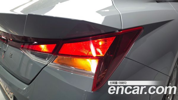 Hyundai Elantra 2022, фото 9