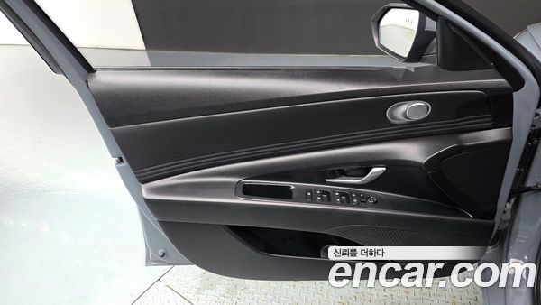 Hyundai Elantra 2022, фото 14