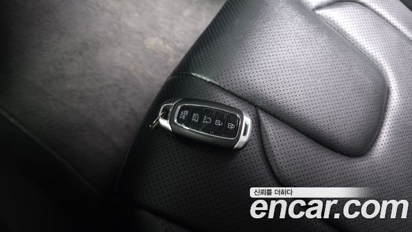 Hyundai Elantra 2022, фото 30