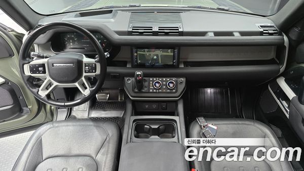Land Rover Defender 2022, фото 10
